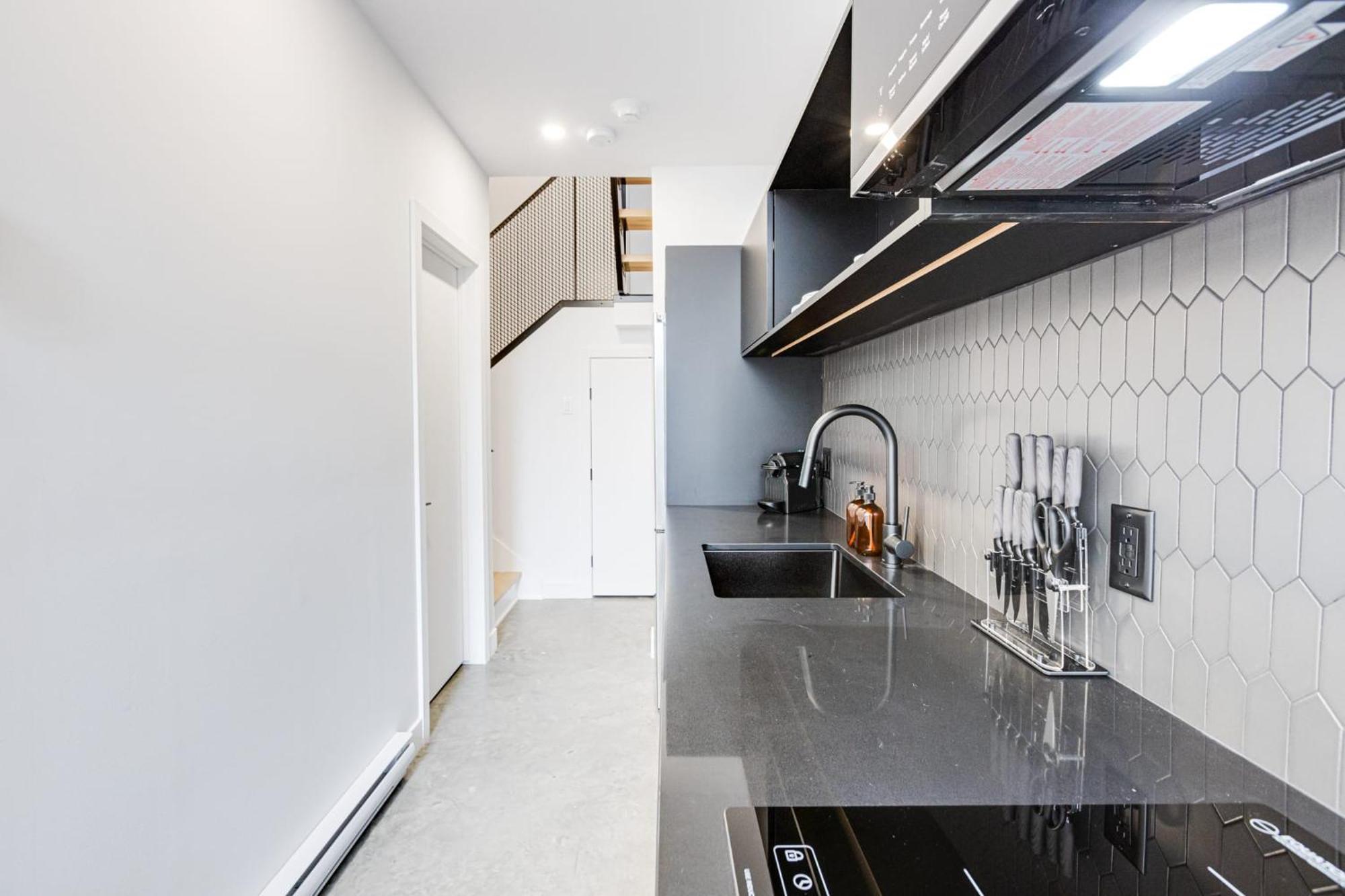 Luxury Loft Style 1bdr With Sofabed In Mile End 1b